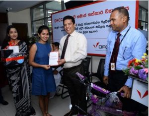 DFCC Bank come forward to assist the Children in Katuwapitiya for their educational needs 1
