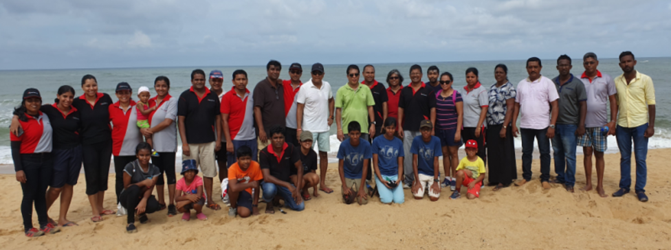 DFCC Bank employees celebrate “The World Clean up Day” with a Beach cleanup campaign 3